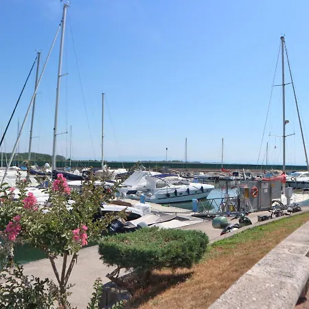 Casa Al Mare Апартаменты *